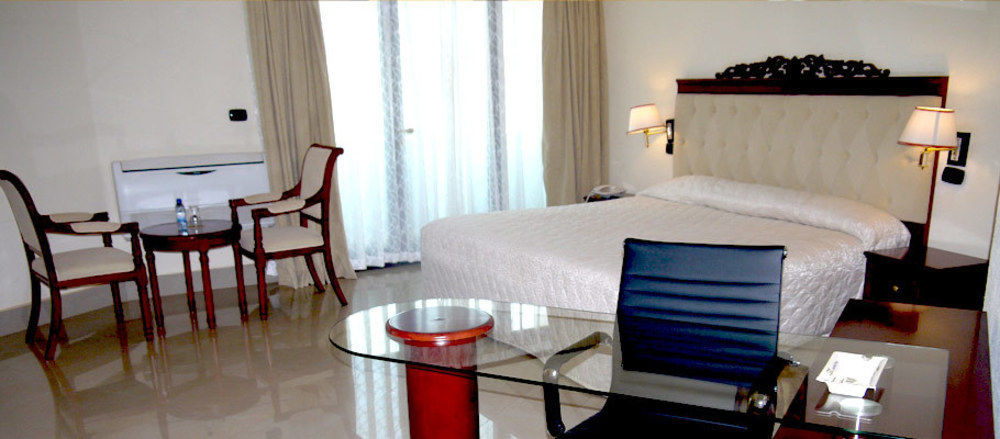 Palace Hotel Ouagadougou Exterior photo