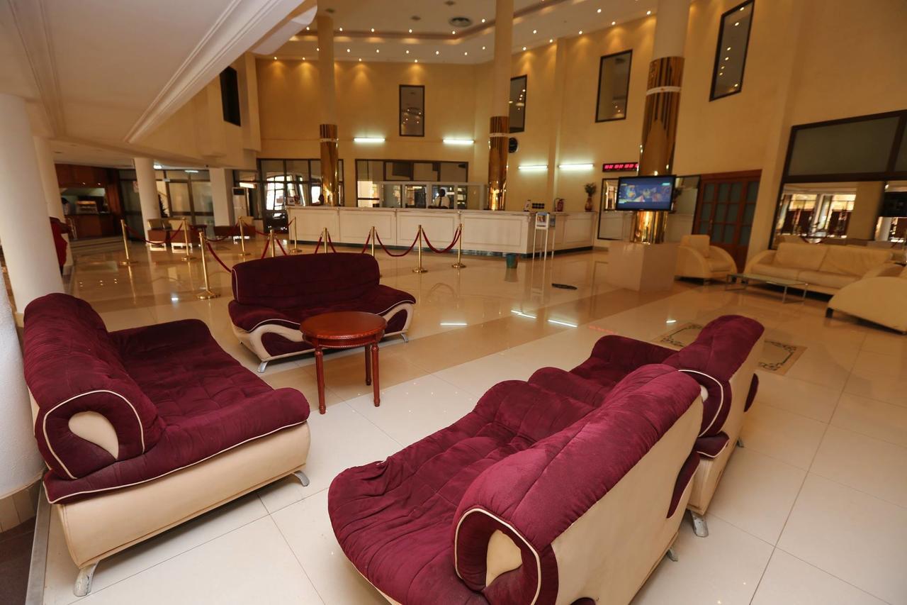 Palace Hotel Ouagadougou Exterior photo